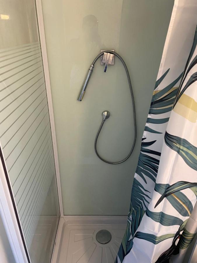 Immeuble Les Perdrix Apartamento *